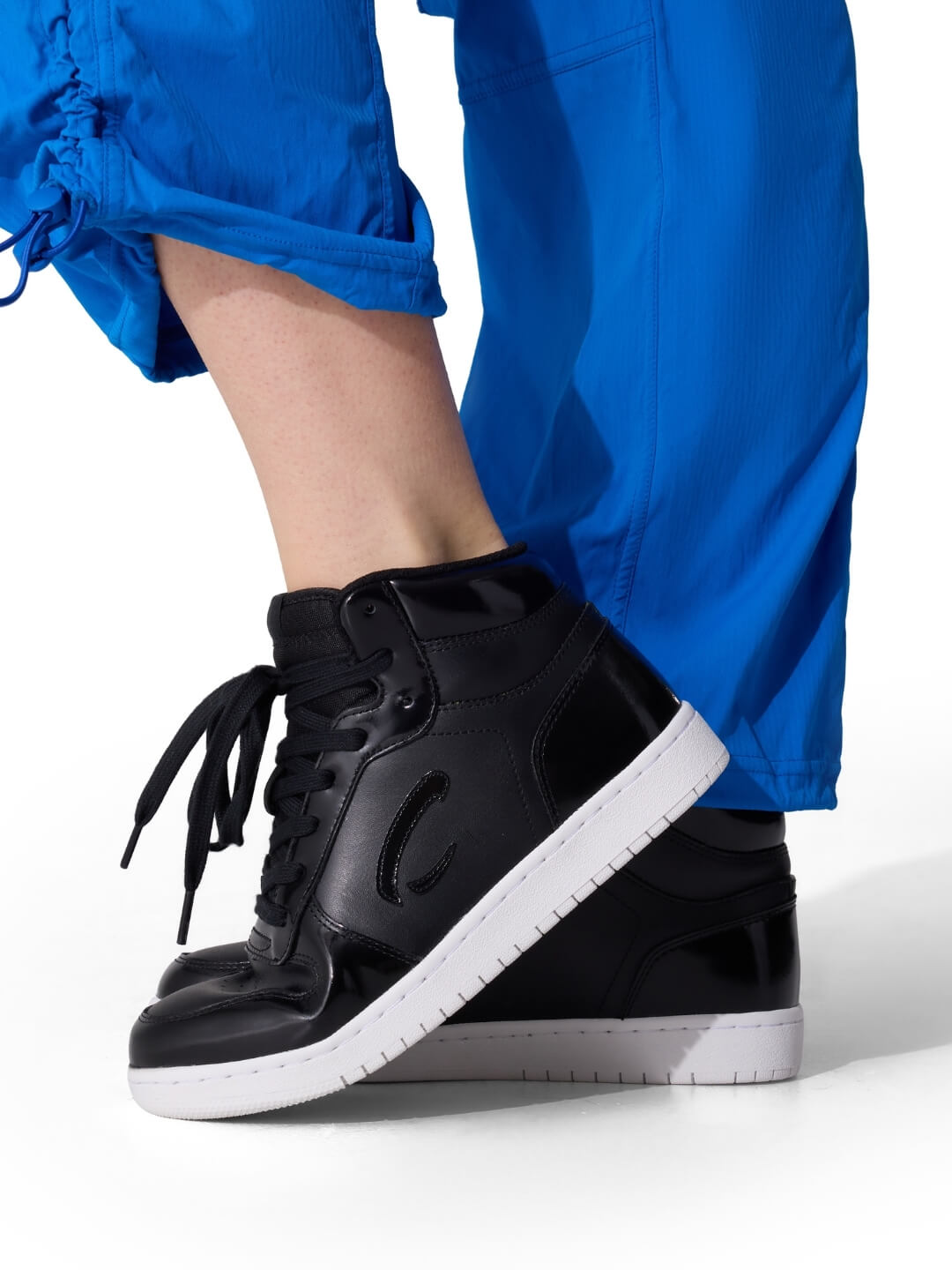 Ignite Dance Sneaker-High Top